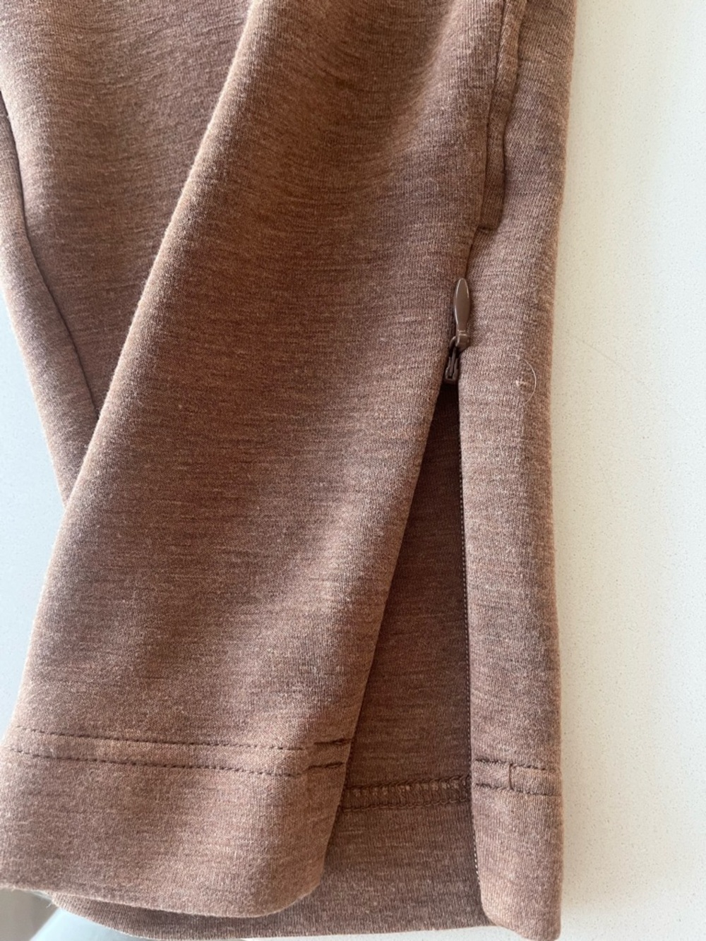Varley DoubleSoft Slim Zip Hem Pant 26”Brown Jogger Sweatpants M - Picture 7 of 7